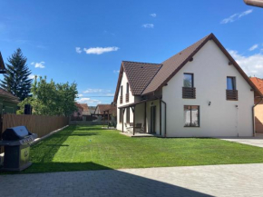 FENYŐ APARTMAN House I
